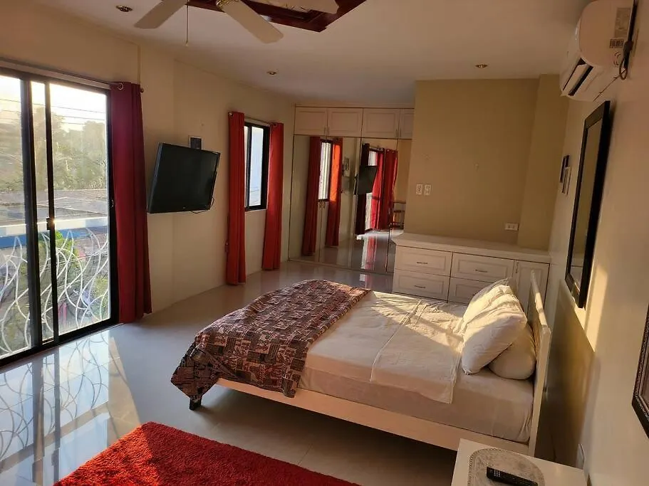 Sheryll Escapes - Kandi Resort-Type Spacious 1 Bedroom Loft With Netflix And Free Housekeeping Ángeles